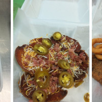 Double Deuce Sports Bar & Grill