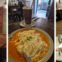Entre Puertas Cafe